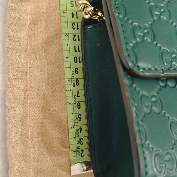 Size small - Picture 5 of 6